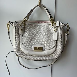 Coach gorgeous leather purse | NWT | off white